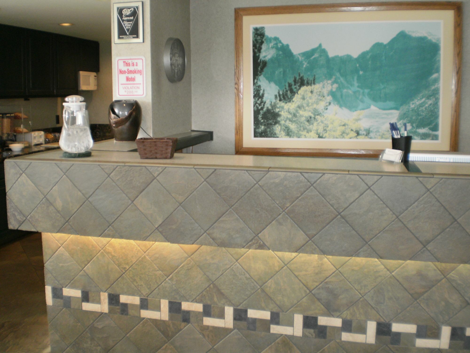 Magnuson Hotel Park Vue 伊利 外观 照片